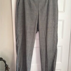 Alfred Dunner Black and Gray Plaid Pants
